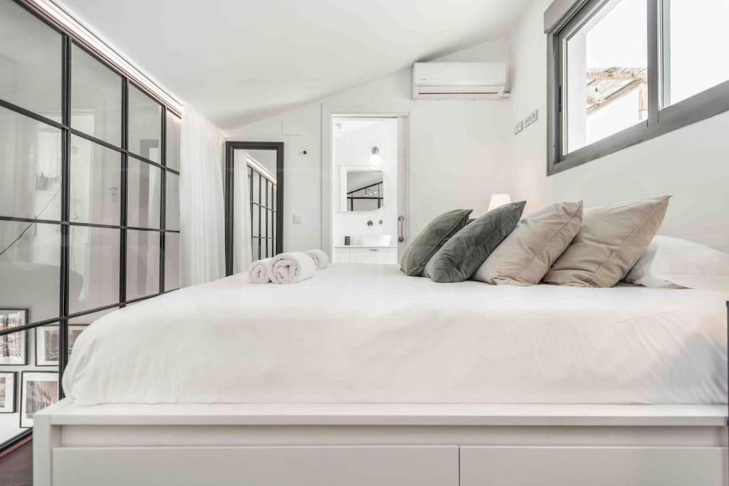 Apartament Bright Spacious Duplex With Terrace By Rems *