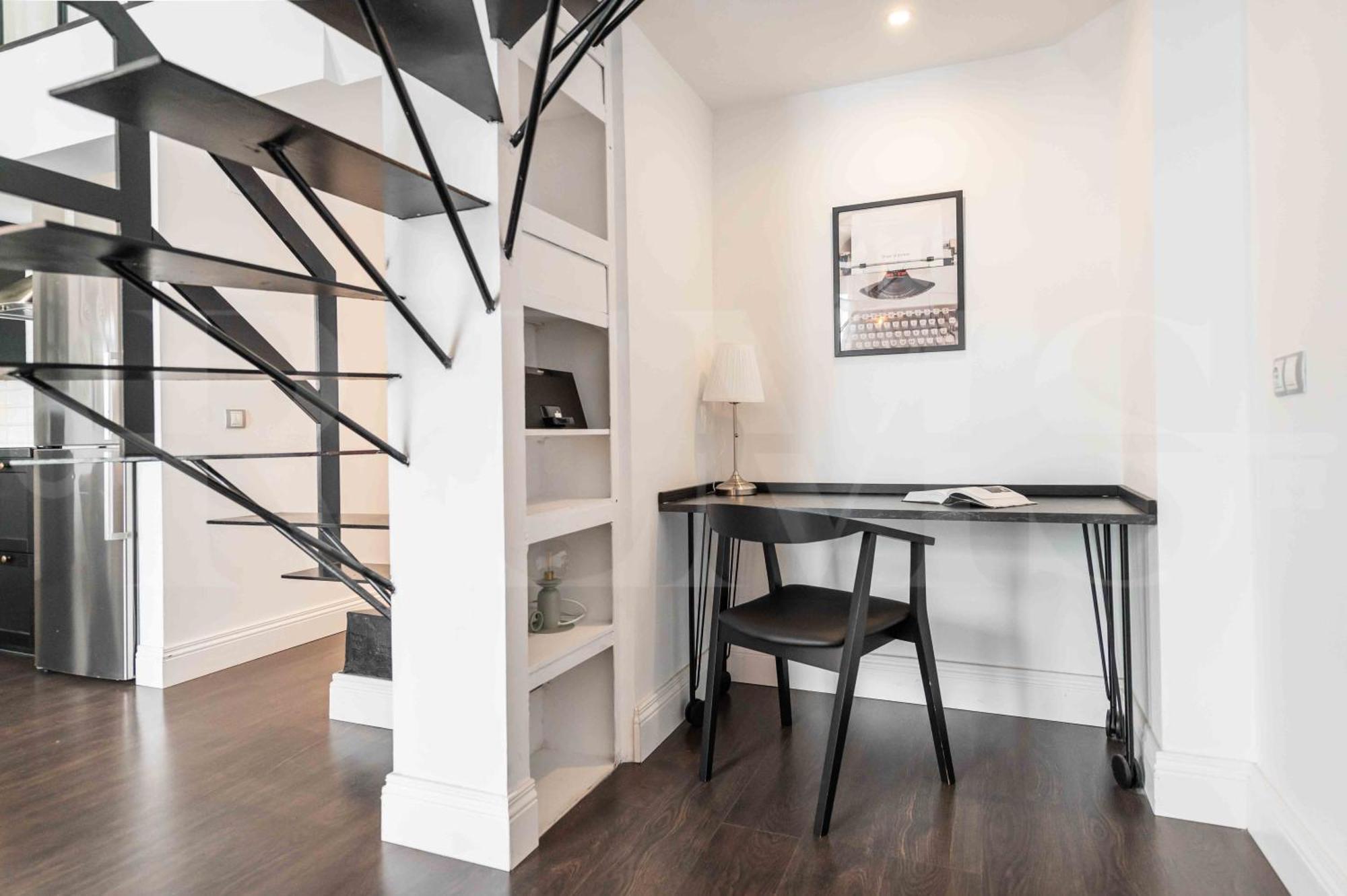 Apartamento Bright Spacious Duplex With Terrace By Rems