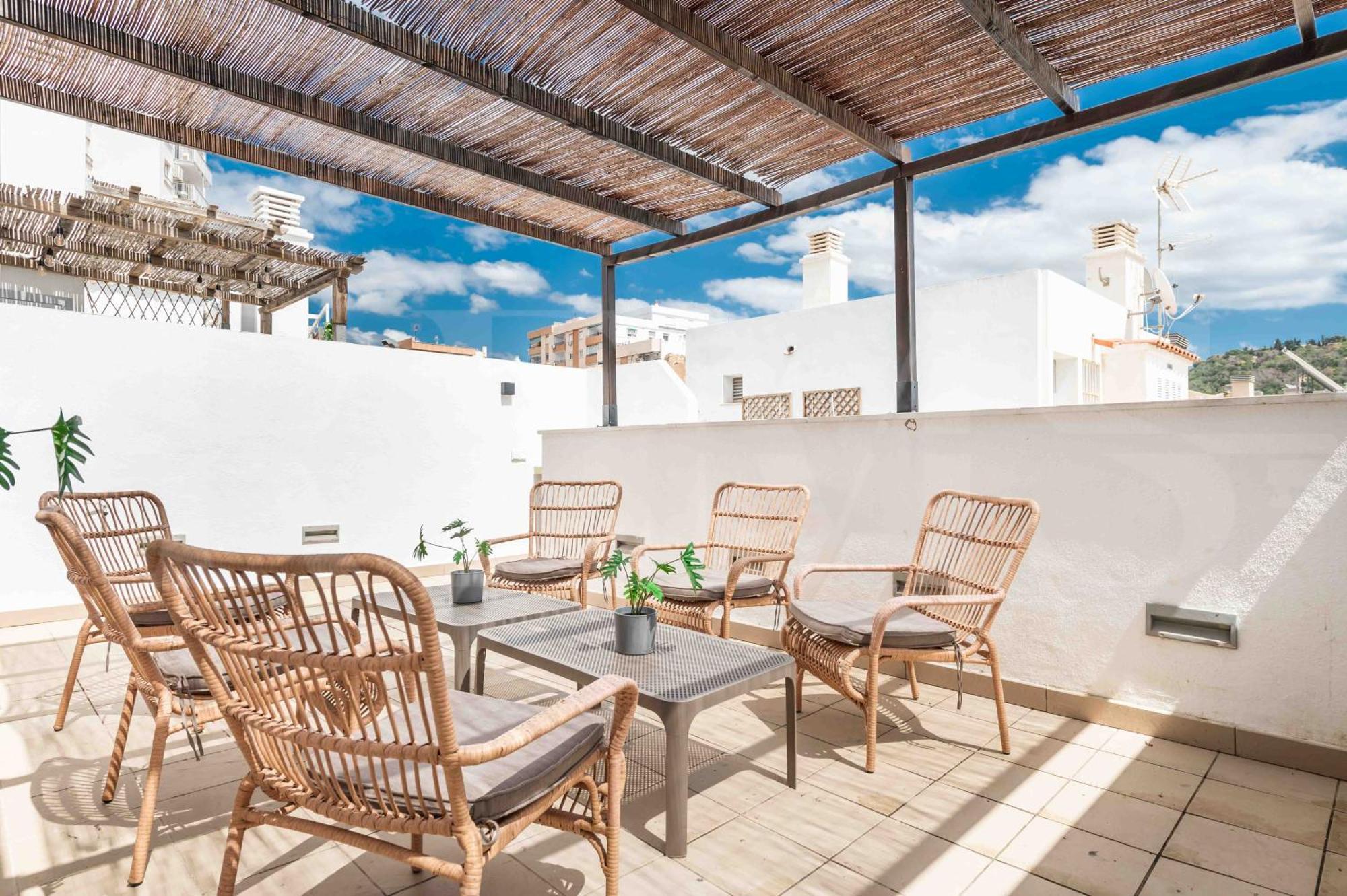Bright Spacious Duplex With Terrace By Rems Apartamento Málaga
